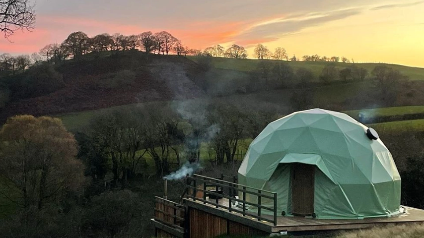 Cae Nant Glamping Dome